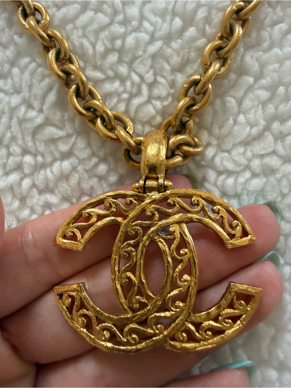 CHANEL Gold-Tone Chain Necklace with Ornate Double C Pendant - Picture 2 of 5